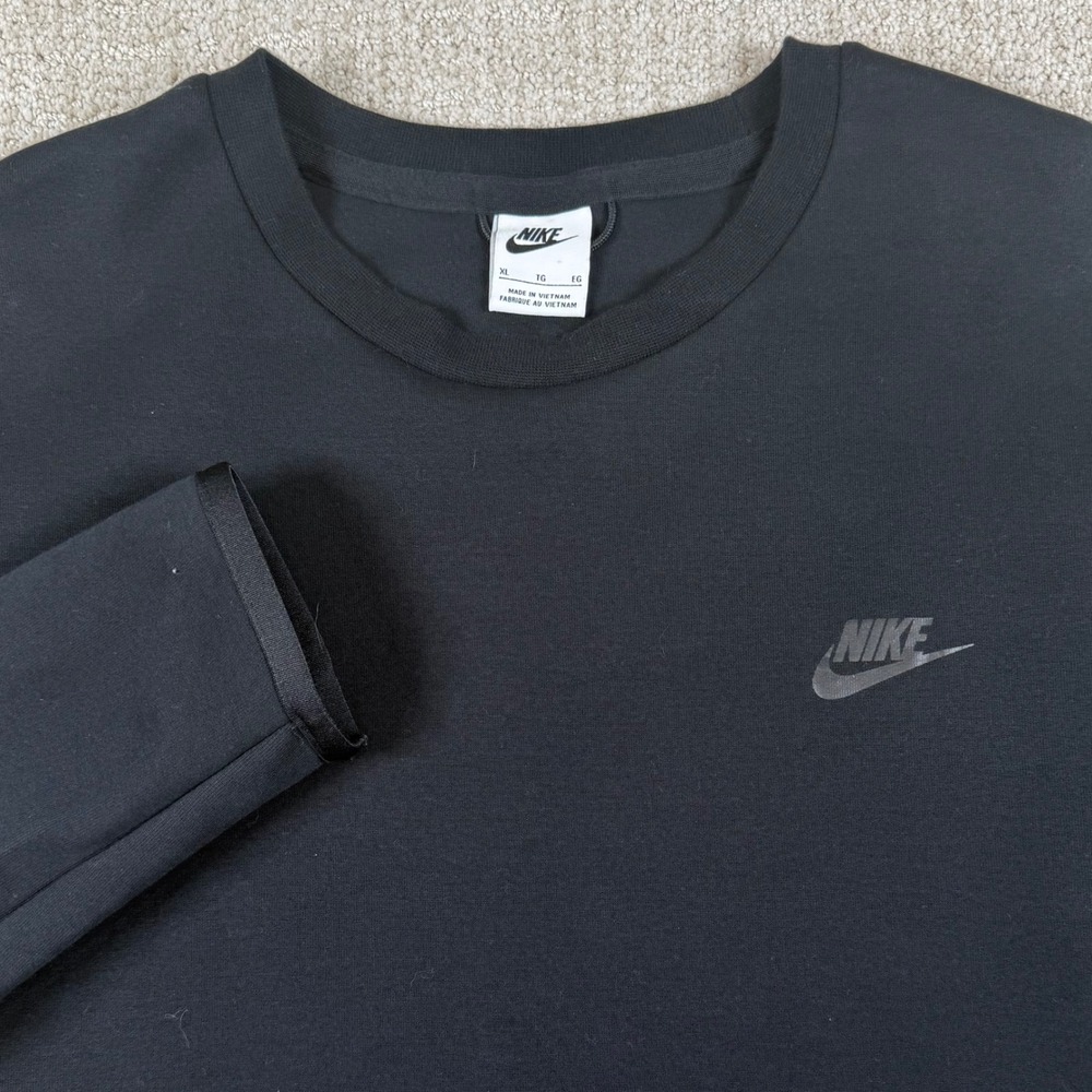 Nike Sportswear Mens XL Black Tech Fleece Crewneck Sweatshirt CU4505-010